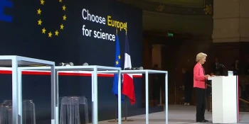 L\'Union Européenne consacre un budget de 600 millions d\'euros dans le but d\'attirer les esprits les plus brillants.
