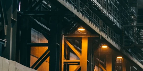 Le secteur industriel français mise gros sur l\'intelligence artificielle dans le cadre de l\'Industrie 4.0, cependant, les retours sur investissement peinent à se concrétiser.