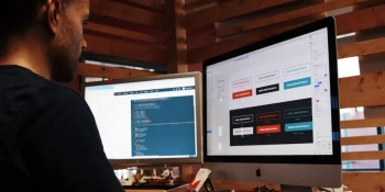 Intelligence Artificielle et travail créatif : les enseignements du tout premier \