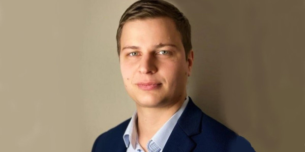 Guillaume Avrin abandonne son poste de responsable national de l\'IA et intègre Arlequin AI en qualité de Directeur de la Stratégie de Commercialisation et du Secteur Public.