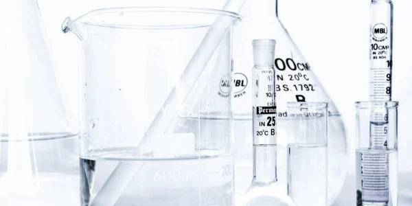 ACTIVIAFLOW : un partenariat axé sur l\'intelligence artificielle, unissant le monde de la recherche et le secteur industriel pour une chimie plus respectueuse de l\'environnement.
